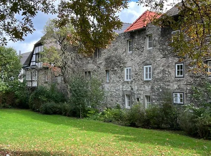 Premium An Der Stadtmauer Im Eg *