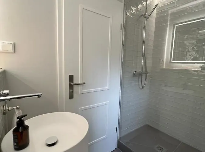 Premium An Der Stadtmauer Im Eg *